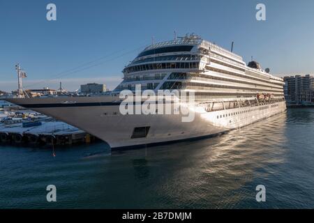 Viking Star all'ormeggio di Bodo, Norvegia. Foto Stock