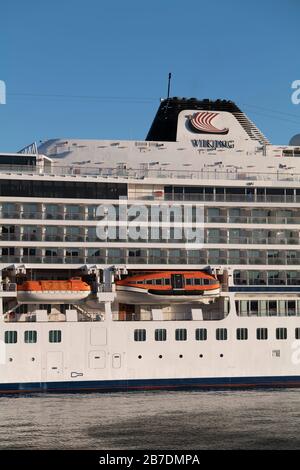 Viking Star all'ormeggio di Bodo, Norvegia. Foto Stock