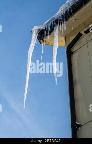 Ciclices su una casa a Honningsvag, Norvegia. Foto Stock