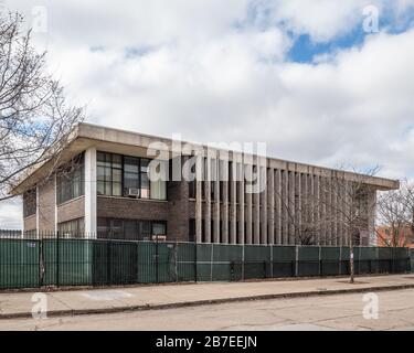Newberry Center progettato da Perkins e in fase di demolizione Foto Stock