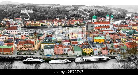 Impressionante Passau città vecchia,vista panoramica,Germania. Foto Stock