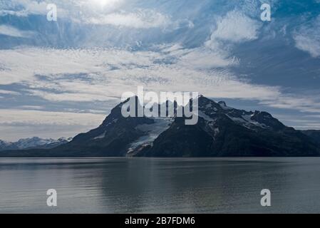 Monte Balmaceda all'estremità nord del suono dell'ultima Speranza, Cile Foto Stock