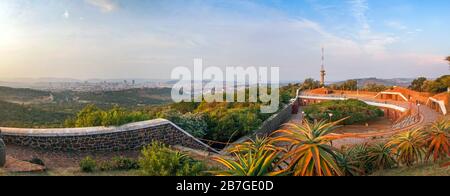 British Fort Schanskop costruito nel 1897, situato accanto alla collina del Voortrekker Monument, Pretoria, Sud Africa Foto Stock