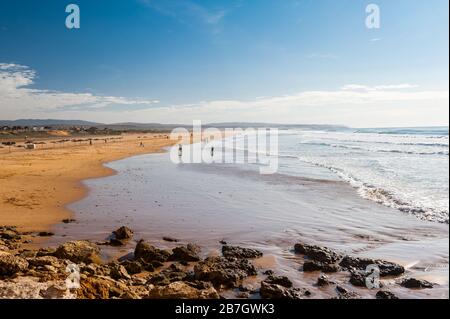 Vista panoramica della spiaggia di Sidi Kaouki vicino Essaouira Foto Stock