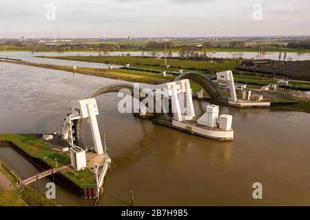 Hagestein, Paesi Bassi; il complesso Hagestein, diga e blocco in piedi Foto Stock