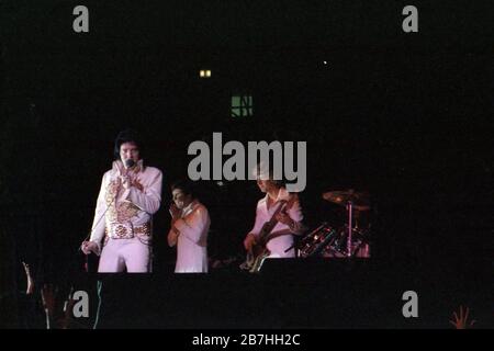 Elvis in Providence Rhode Island, tuta Sundial, 23 maggio 1977 Foto Stock