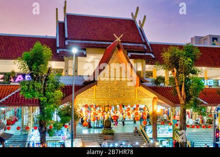 Bazar notturno di Chiang mai, Chiang mai, Thailandia Foto Stock