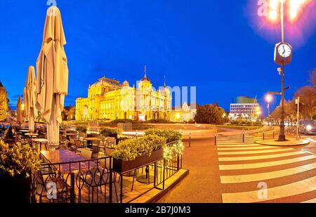 Zagabria. Repubblica di Croazia square avvento sera vista panoramica, i luoghi più famosi della capitale della Croazia Foto Stock