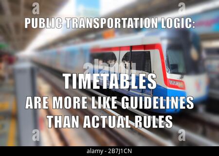 Memoria divertente logica di trasporto pubblico per la condivisione dei social media. I problemi di ritardo della ferrovia scherzano. Foto Stock
