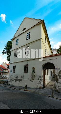 Vecchia casa Zagabria in via Opatička, bella parte della città vecchia, alta città. Foto Stock