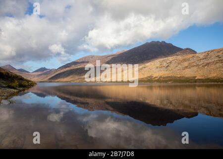 La splendida Silent Valley Reservoir, Mourne Mountains, County Down, Irlanda del Nord Foto Stock