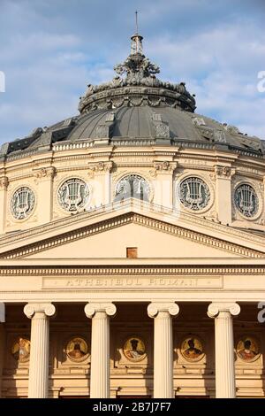 Bucarest, Romania. Sala concerti Romanian Athenaeum (Ateneul Roman). Foto Stock