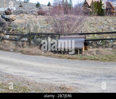 Deserto sull'autostrada BC 3 vicino a Keremeos, British Columbia, Canada Foto Stock