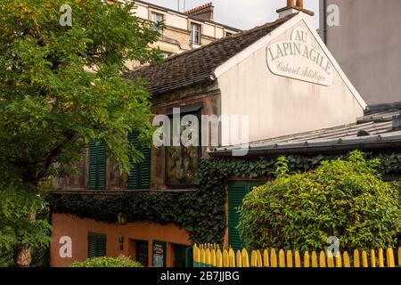 Lapin Agile cabaret Montmartre quartiere Parigi Francia Foto Stock