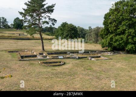 Le restanti gambe del forte romano Abusina-Eining, Eining vicino Abensberg, Baviera, Germania. Foto Stock