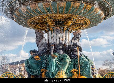 La Fontana marittima a Place de la Concorde - Parigi, Francia Foto Stock