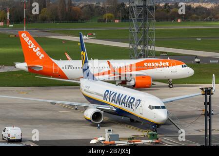 EasyJet ha annullato tutti i servizi di linea dalla Spagna a causa del COVID-19 Coronavirus. L'arrivo finale da Alicante all'Aeroporto di Southend Foto Stock