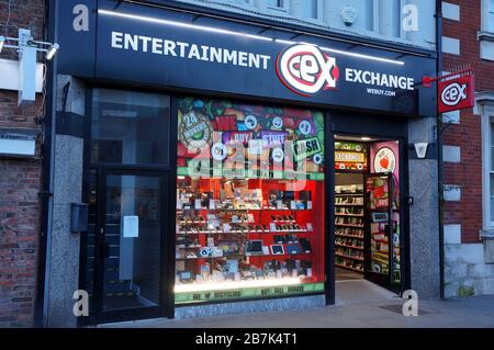 CEX Entertainment Exchange una delle numerose catene di negozi chiuse durante l'epidemia di coronavirus a BOSTON nel Lincolnshire, Foto Stock