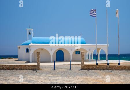 La nuova chiesa di Ayia Thekla (Santa tecla) di un guaritore considerevole del periodo cristiano iniziale, San Thekla. Ayia Napa. Cipro Foto Stock