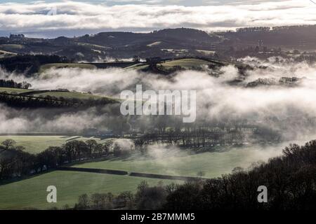 Il fiume Teign è lungo 31 km e si snoda da Dartmoor verso il mare a Teignmouth in un fiume retrograda del sud del Devon Foto Stock