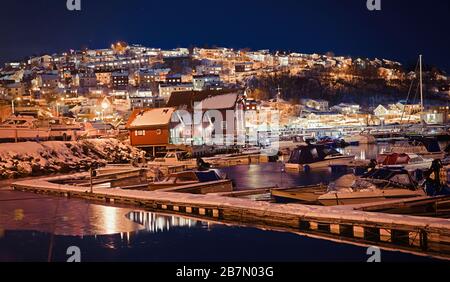 Paesaggio invernale della Norvegia. Bellissimo paesaggio polare. Foto Stock