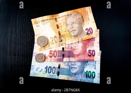 Valuta utilizzata in Sud Africa con ritratto di Nelson Mandela Foto Stock