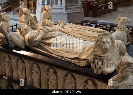 Tomba di Francesco II, Duca di Bretagna e padre di Anne de Bretagne (inizio 16 C, 1507) di Michel Colombe - Cattedrale di San Pietro, Nantes (Francia) Foto Stock