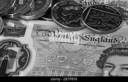 Monete britanniche sulle nuove banconote da 2020 £20 polimeri Foto Stock