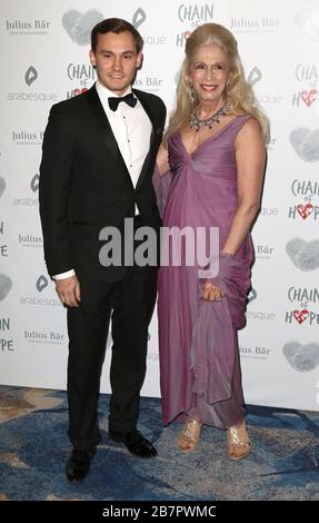 Nov 17, 2017 - Londra, Inghilterra, Regno Unito - Chain of Hope Gala Ball 2007, Grosvenor House - Red Carpet Arrivi Foto spettacoli: Georgia Arianna, Lady Colin Camp Foto Stock