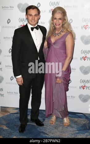 Nov 17, 2017 - Londra, Inghilterra, Regno Unito - Chain of Hope Gala Ball 2007, Grosvenor House - Red Carpet Arrivi Foto spettacoli: Georgia Arianna, Lady Colin Camp Foto Stock