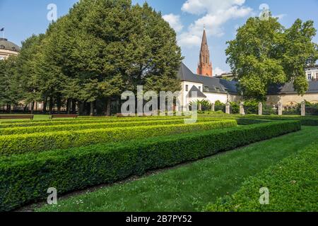 Parco presso il Castello Imperiale a poznan, Polonia 2019. Foto Stock