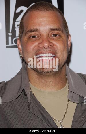 Sinbad al Gala annuale 'Star 2006' del Fulfillment Fund tenuto al Beverly Hilton Hotel a Beverly Hills, CA. L'evento si è svolto lunedì 16 ottobre 2006. Foto di: SBM / PictureLux - riferimento file 33984-8292SBMPLX Foto Stock