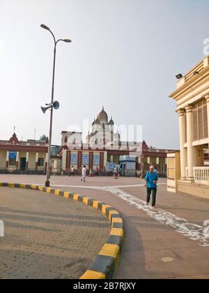 Calcutta: Vista generale del tempio di Kali. Influenzato dai templi di Brick del Bengala Occidentale Foto Stock