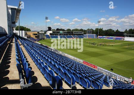 Vista generale dello stadio SSE SWALEC prima dell'inizio del gioco Foto Stock