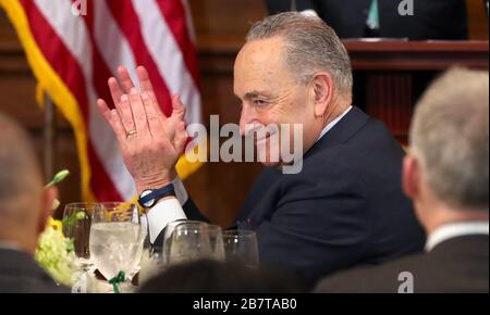 Chuck Schumer, leader della minoranza del Senato, durante il pranzo del Presidente a Capitol Hill a Washington DC durante la visita del Taoiseach negli Stati Uniti. Foto Stock