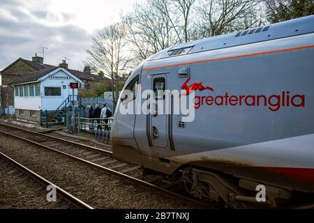 Stazione ferroviaria di Saxmundham sulla linea di 49 miglia East Suffolk da Ipswich a Lowestoft Foto Stock