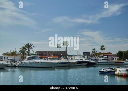 Porto di Cabopino, Marbella, Costa del Sol, Andalusia, Spagna. Foto Stock