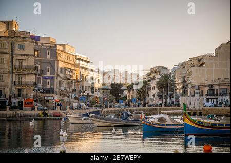 St Julian's Bay, Malta Foto Stock