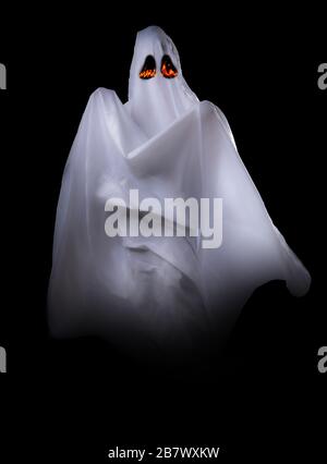 Fantasma bianco spaventoso a fuoco fuoco occhio fiamma su uno sfondo nero per Halloween Concept Foto Stock