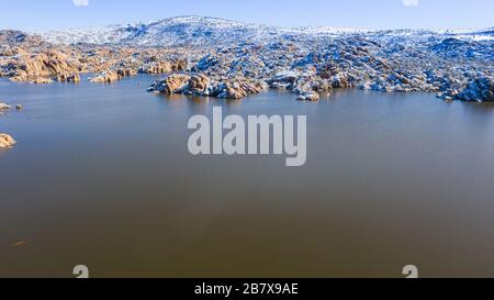 Le Granite Dells in inverno al Lago Watson a Prescott Arizona. Foto Stock