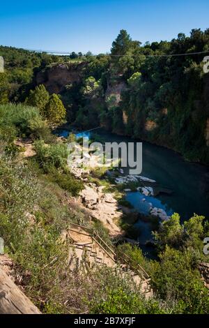 Il Gorgo de la Escalera è una splendida area naturale vicino ad Anna dove appare come un grande canyon scolpito dalle acque del fiume. È acces Foto Stock