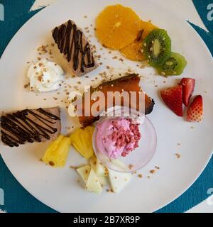 gelato e dessert di frutta Foto Stock