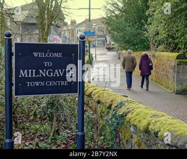 Milngavie, Glasgow, Scozia, Regno Unito, 18 marzo 2020: Regno Unito Meteo:tempeste di neve e sole su Craigmaddie serbatoi la sede della fornitura di acqua per la città di Glasgow. Copywrite Gerard Ferry/ Alamy Live News Foto Stock