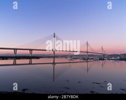 dh St Margarets attraversare IL PORTO EDGAR LOTHIAN strada scozzese ponte attraverso il fiume Forth Scozia crepuscolo Foto Stock