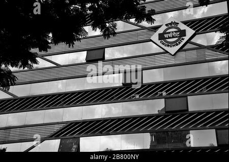 Stazione ferroviaria di Churchgate, cartello, Bombay, Mumbai, Maharashtra, India, Asia Foto Stock