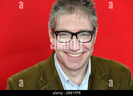 Il Professor David Bailey, Professor of Industrial Strategy presso la Aston Business School di Birmingham. Professore di Economia aziendale presso la Birmingham Business School dell'Università di Birmingham. È stato fotografato nel campus dell'Aston University. Foto Stock