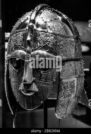 Sutton Hoo Treasure casco Shield Suffolk anglo saxon re Foto Stock