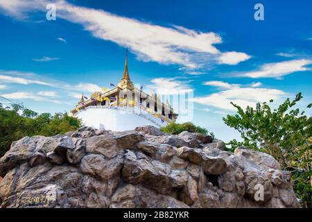Wat Saket, il Tempio del Monte d'Oro, punto di riferimento del viaggio di Bangkok, Thailandia. Foto Stock