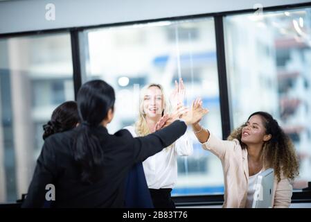il team aziendale mostra il concetto di team di successo aziendale dell'unità Foto Stock