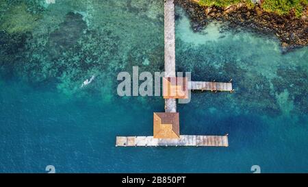 Ko Ngai Hai Island Sunrise antenna vista del drone peer Foto Stock